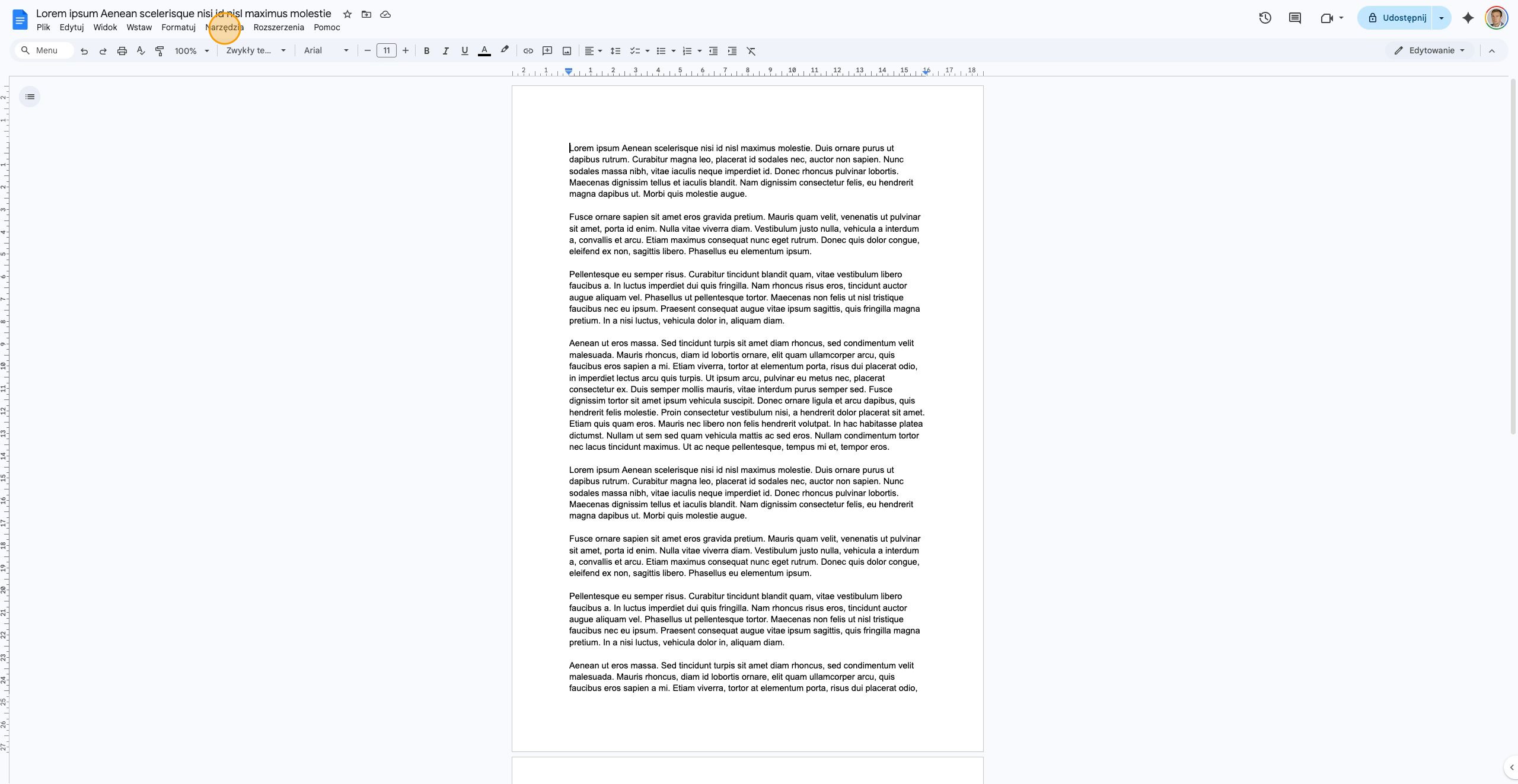 Widok menu Narzędzia w Google Docs z zaznaczoną opcją Liczba słów